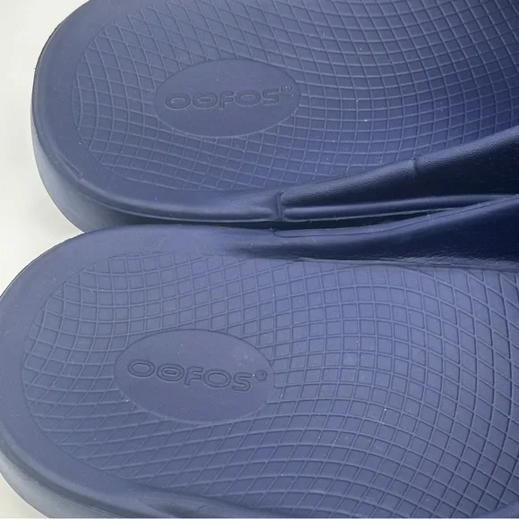 OOFOS Sandals. Size 14 - Picture 10 of 10